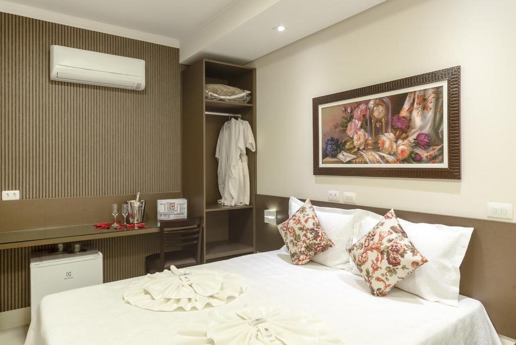 Pirapozinho Caligio Hotel מראה חיצוני תמונה